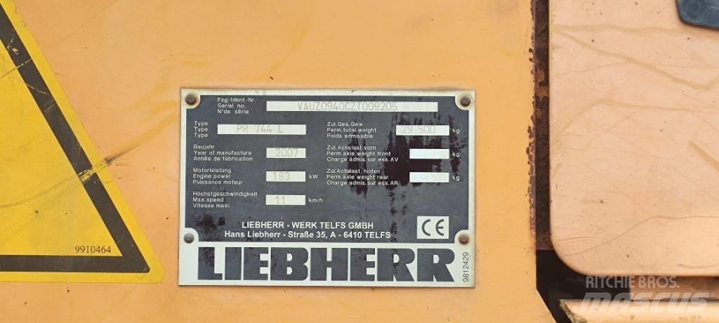 Liebherr PR 744 L Bulldozer