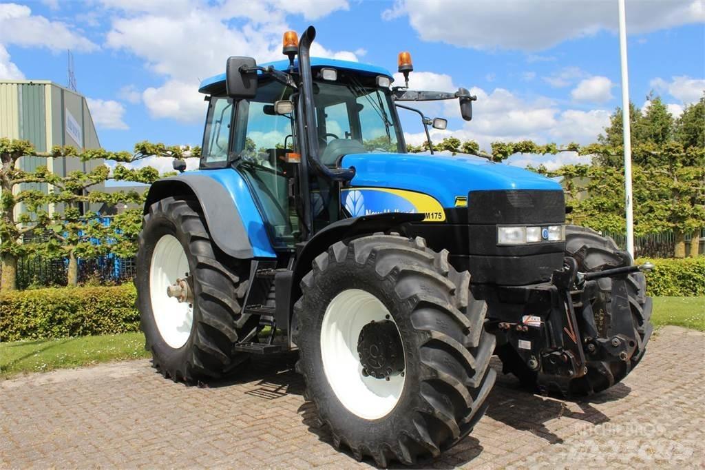 New Holland TM175 Traktoren