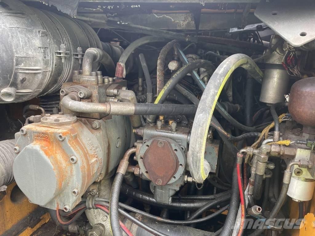 Liebherr A 944 C HD Materialumschlag