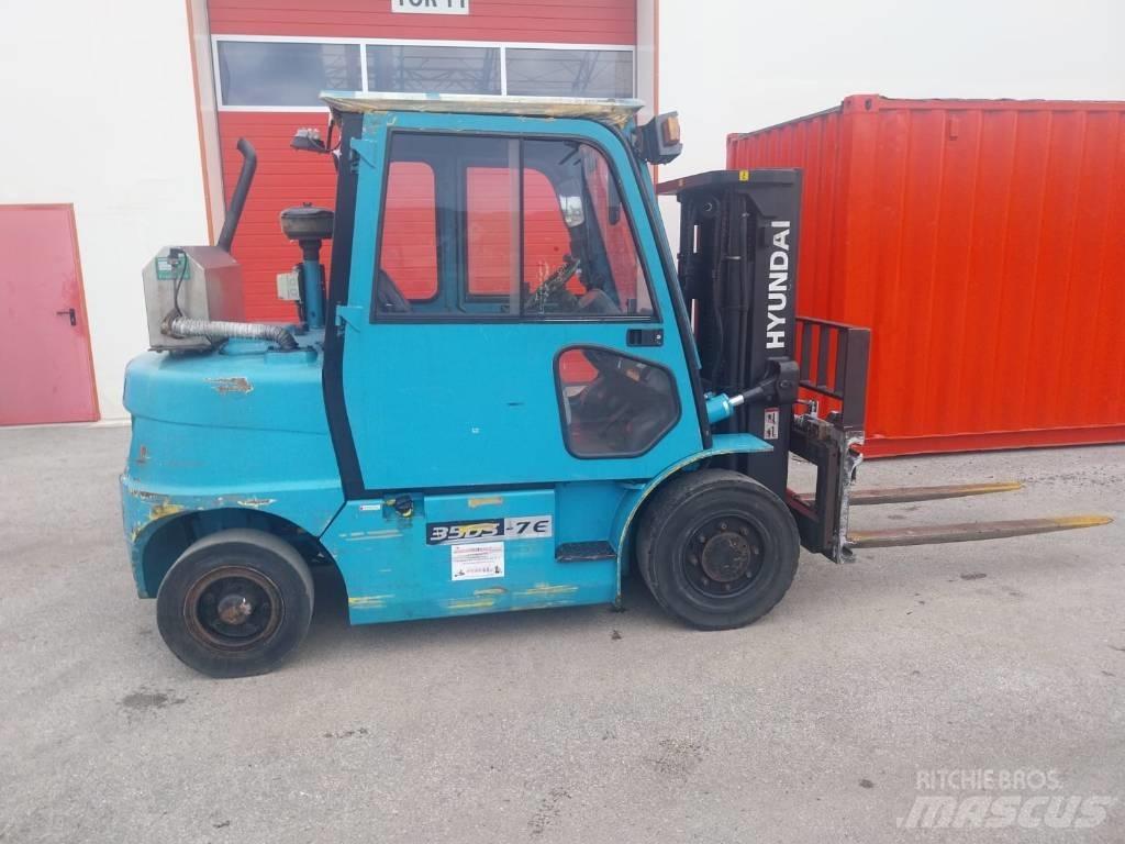 Hyundai 35 DS-7 Dieselstapler