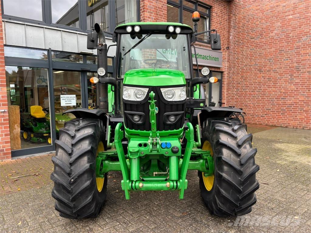 John Deere 6105M Traktoren