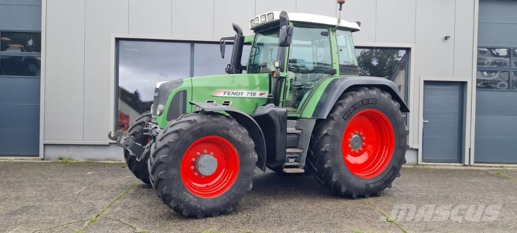 Fendt 718 Vario TMS Traktoren