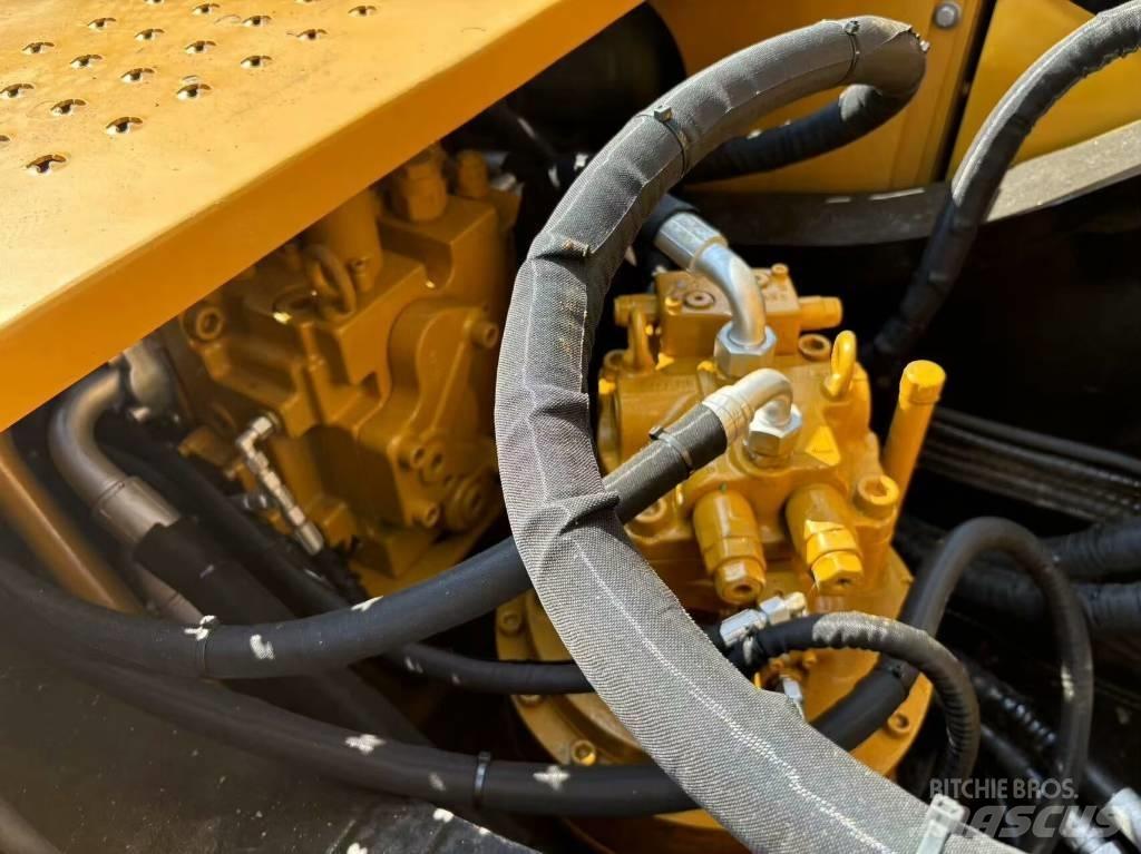 Sany 365H Raupenbagger