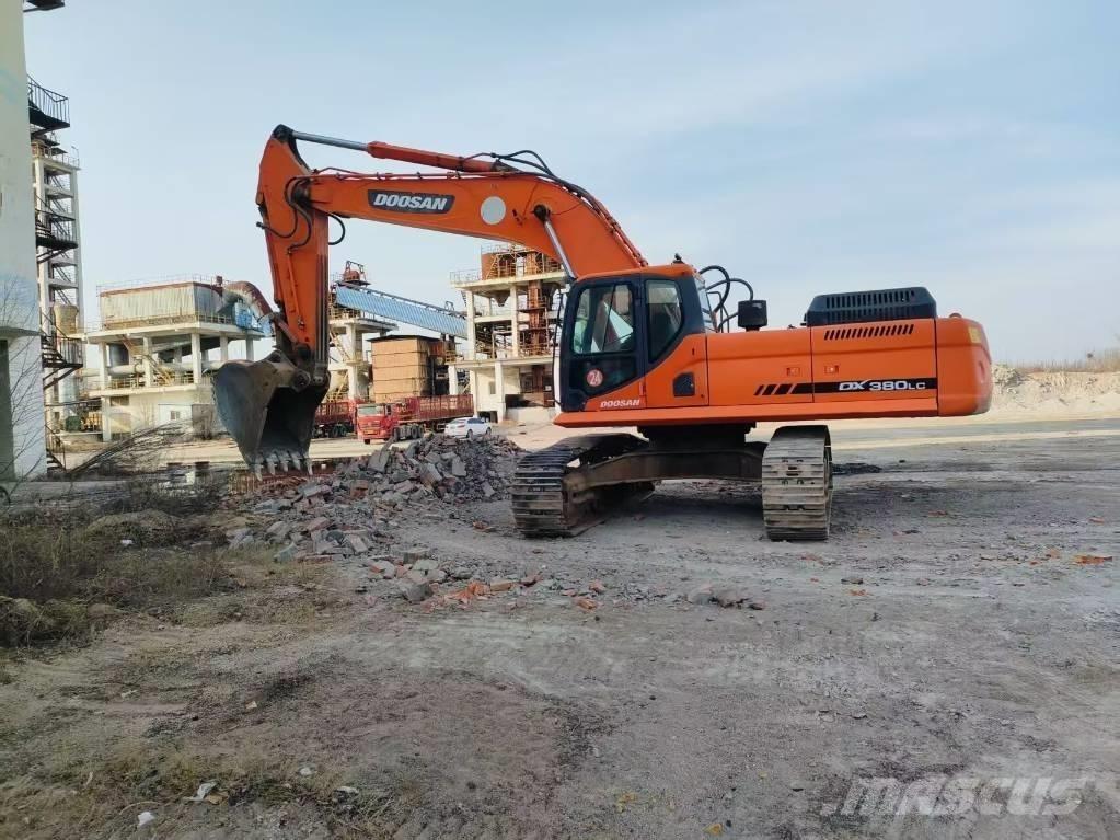 Doosan DX 380 LC Raupenbagger