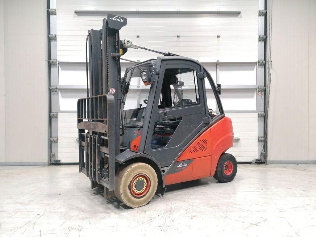 Linde H30CNG-02 Gasstapler