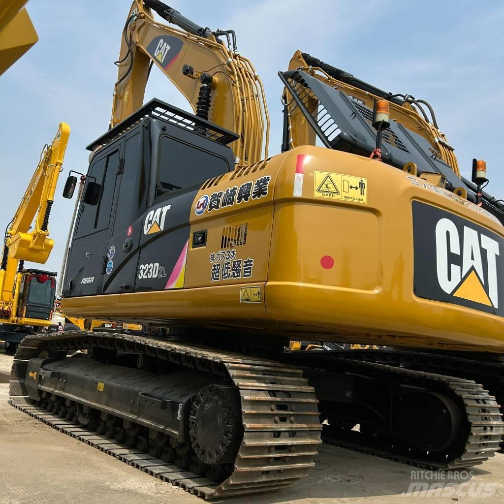 CAT 323D2L Raupenbagger