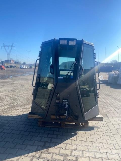 CASE D 1650 NEW CAB Kabinen