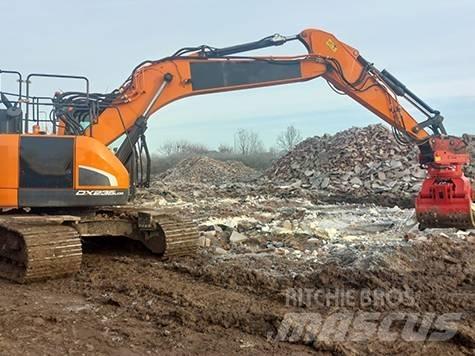 Doosan DX 235 LCR-5 Raupenbagger