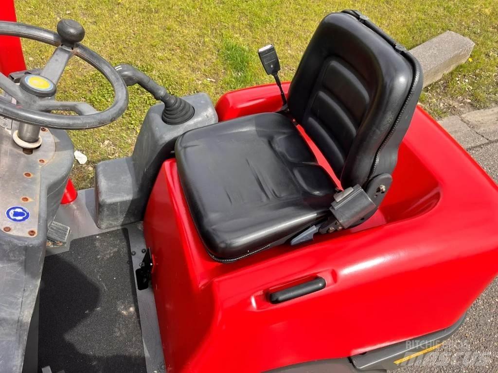 Ausa D150AHG Dumper - Knickgelenk