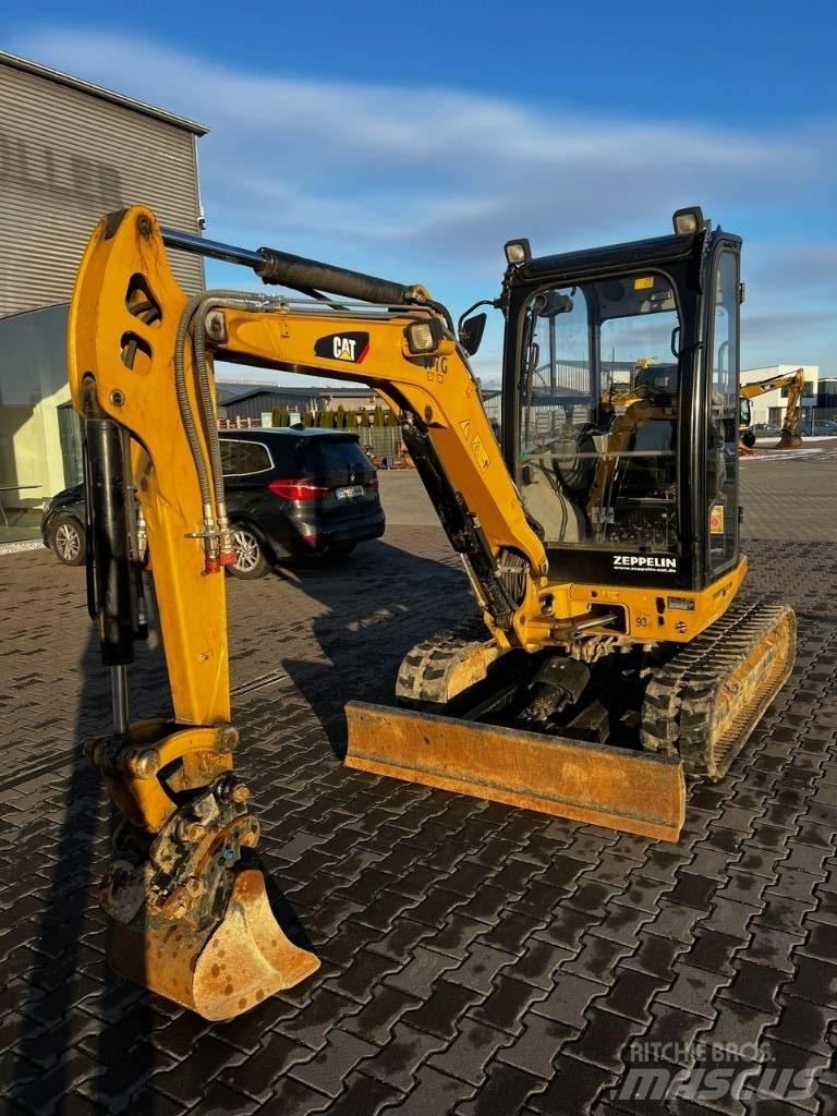 CAT 302.7 DCR Minibagger < 7t