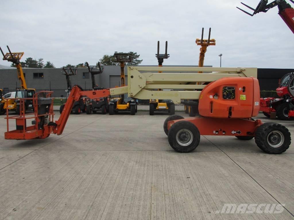 JLG 510 AJ (390) Kompakte selbstfahrende Hebebühnen