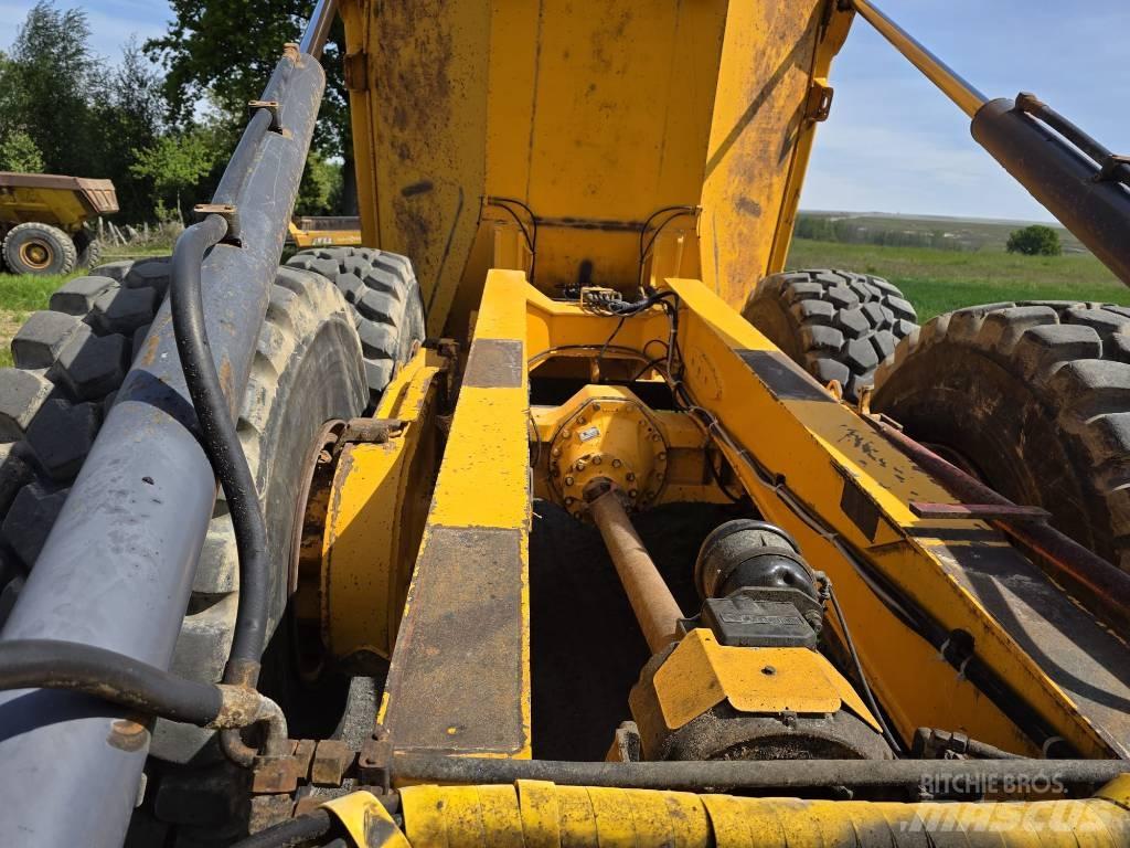 Moxy MT31 Dumper - Knickgelenk