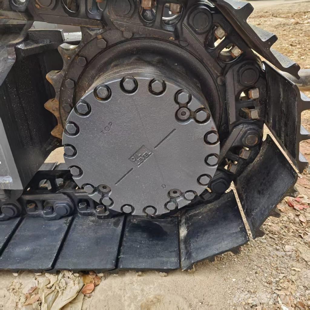 Komatsu PC 200-8 Raupenbagger