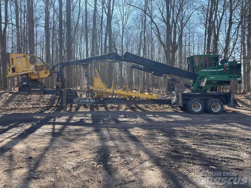 John Deere 437 D Gelenkausleger Lader
