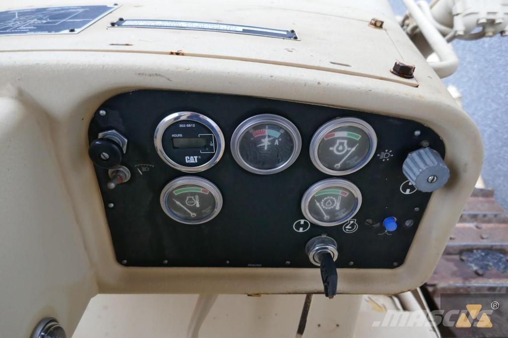 CAT D7G Ex-army Bulldozer