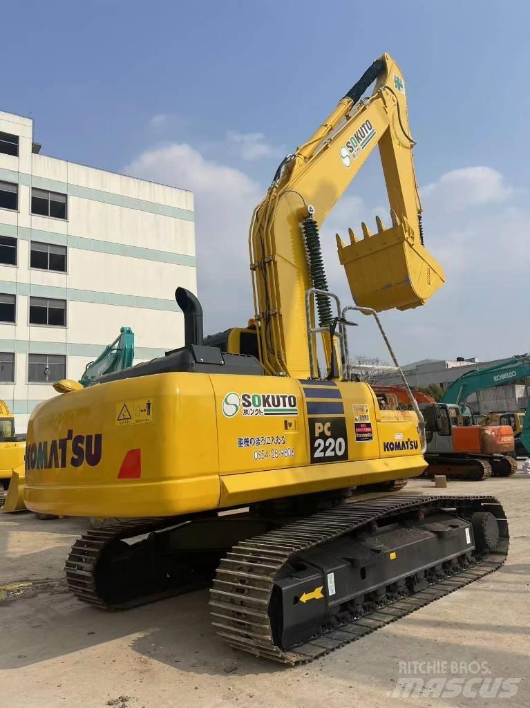 Komatsu PC 220-8 Raupenbagger