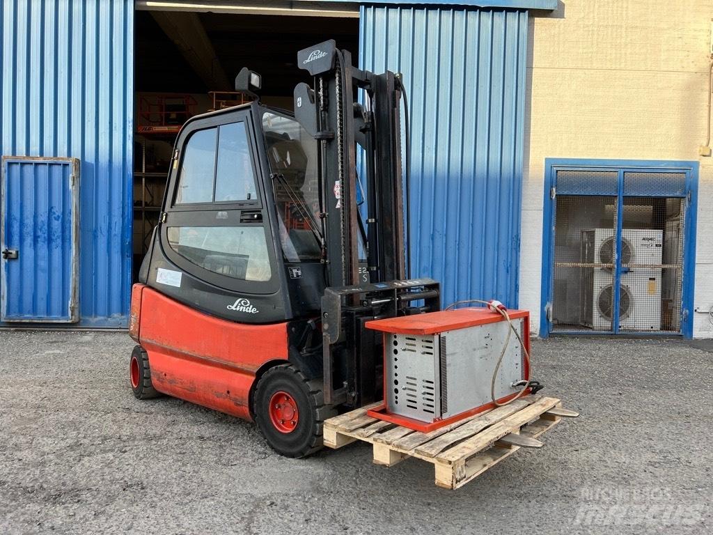 Linde E 25 Elektrostapler