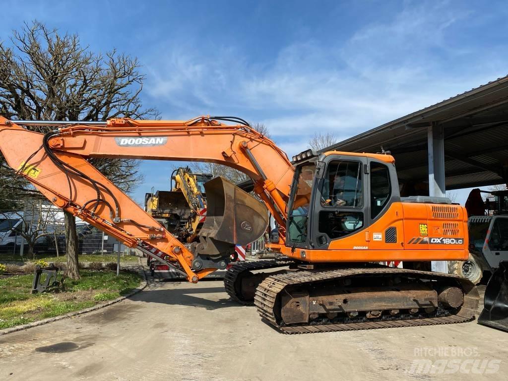Doosan DX 180 LC-3 Raupenbagger