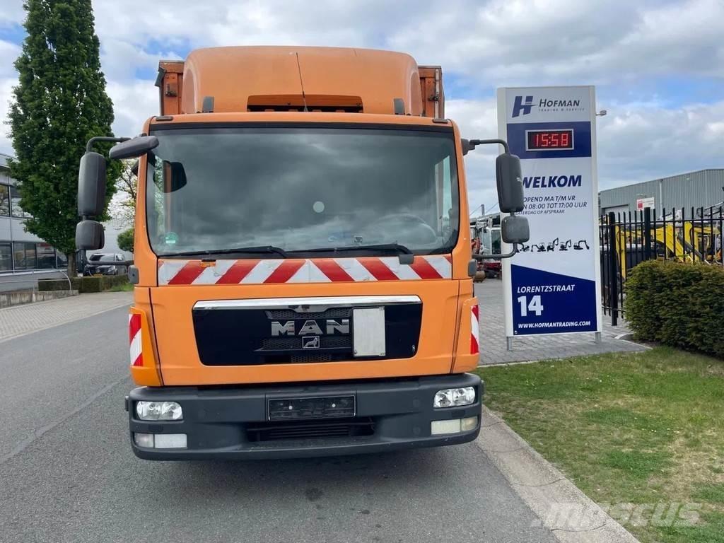 MAN TGL 8.220 Pritschenwagen/Pritschenwagen mit Seitenklappe