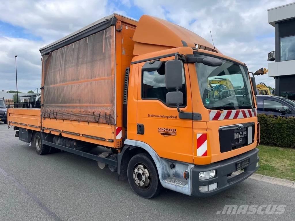 MAN TGL 8.220 Pritschenwagen/Pritschenwagen mit Seitenklappe