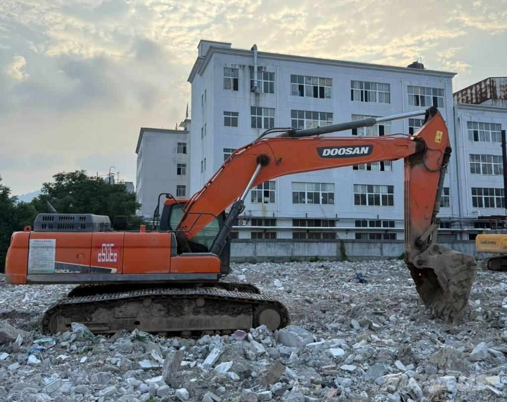 Doosan DX380LC-9C Raupenbagger