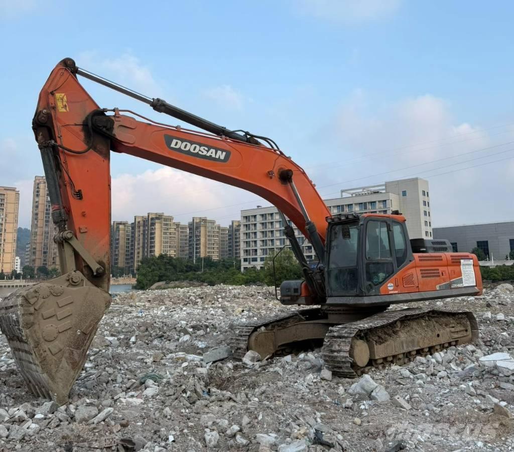 Doosan DX380LC-9C Raupenbagger