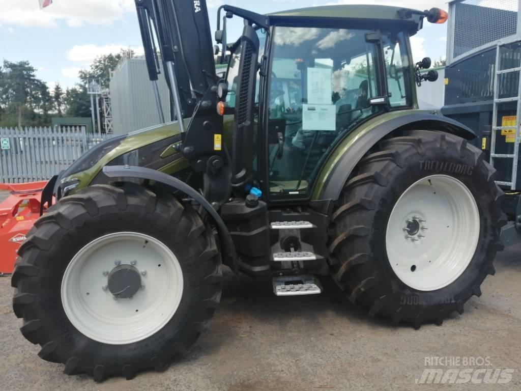 Valtra G 135 A Traktoren