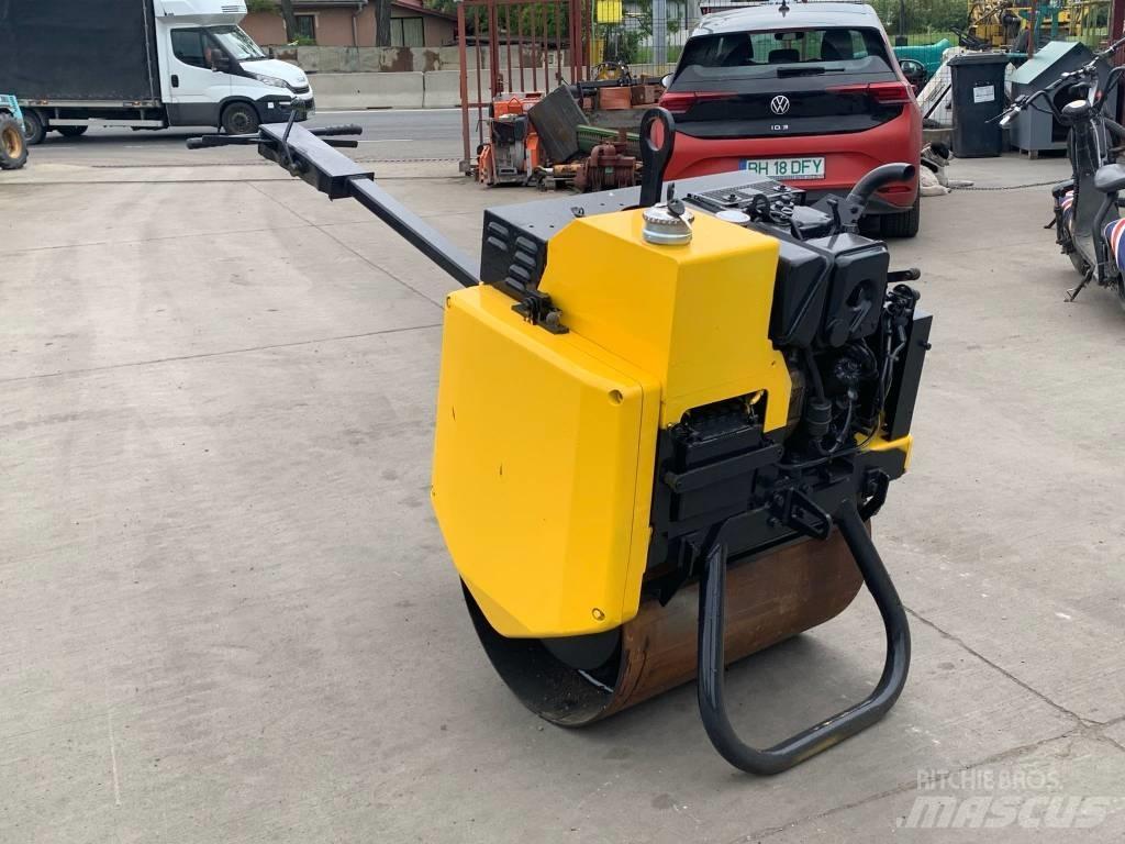 Mecalac MBR 71 Anhängewalzen