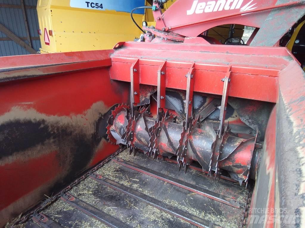 Jeantil PR 2000 Ballenschredder, -schneider und -wickler