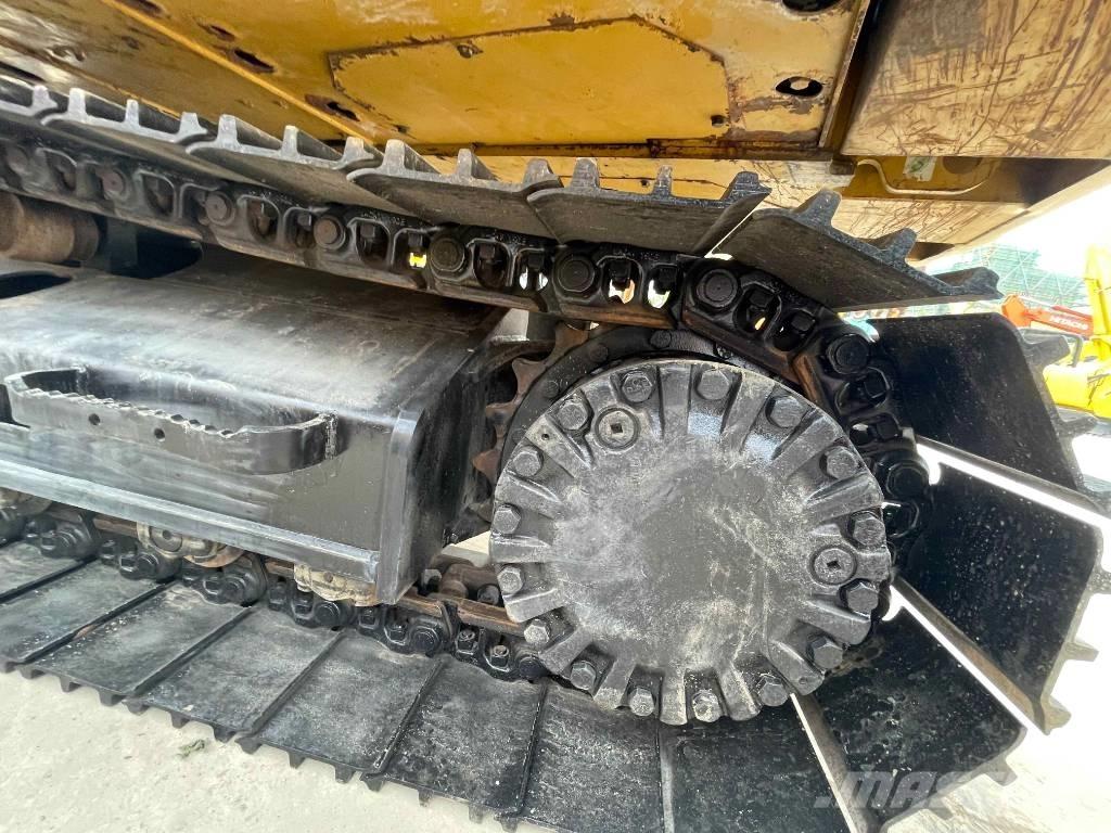 CAT 323 D Raupenbagger