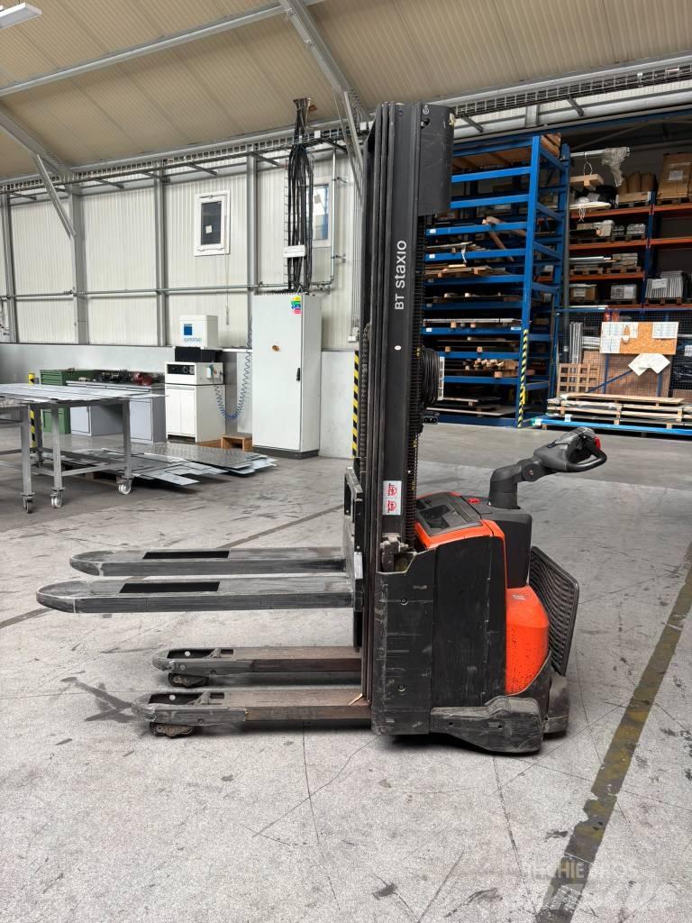 Toyota SWE140L Selbstfahrstapler