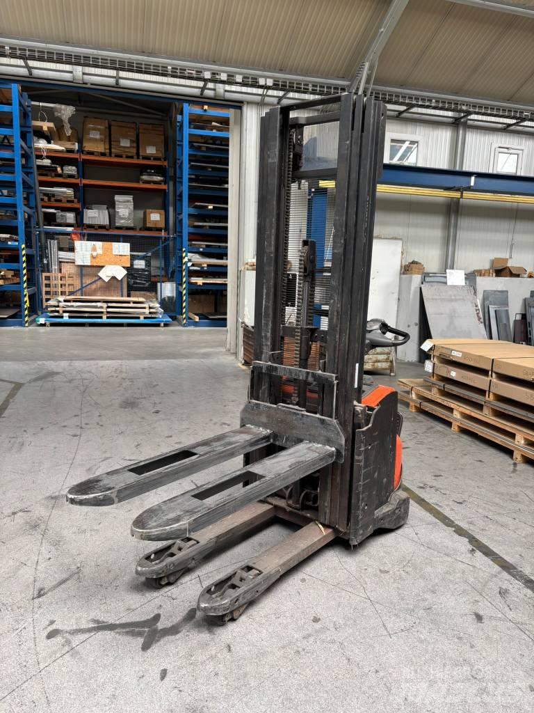 Toyota SWE140L Selbstfahrstapler