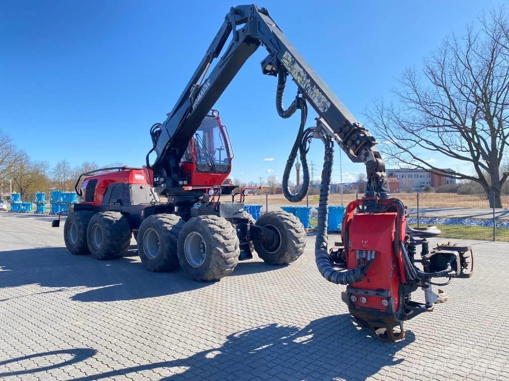 Komatsu 931 XC Harvester