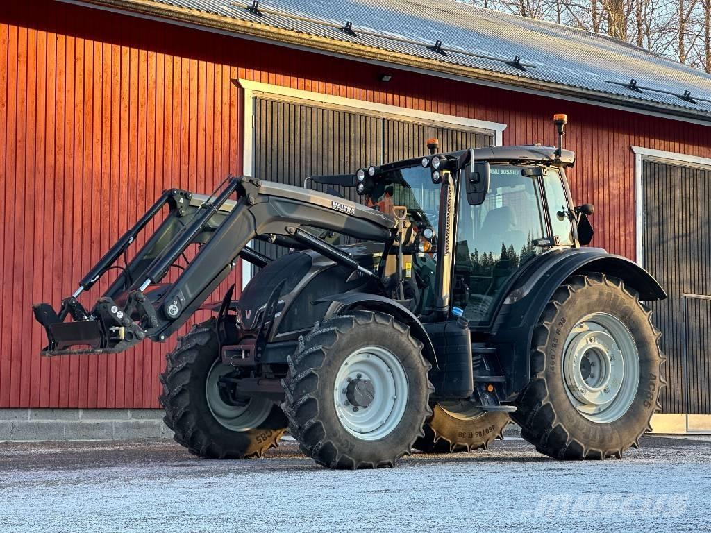 Valtra N 135 Active Traktoren