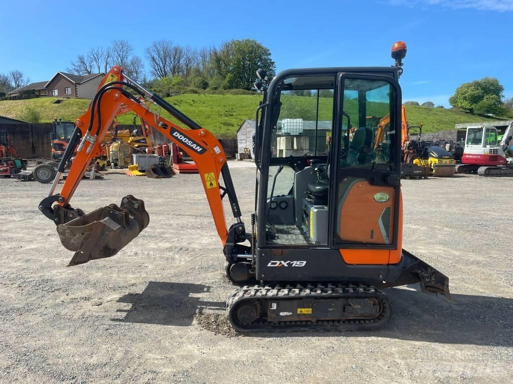 Doosan DX 19 Minibagger < 7t