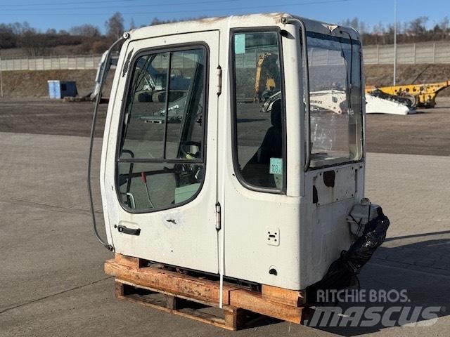 Liebherr A 924 C CAB Kabinen