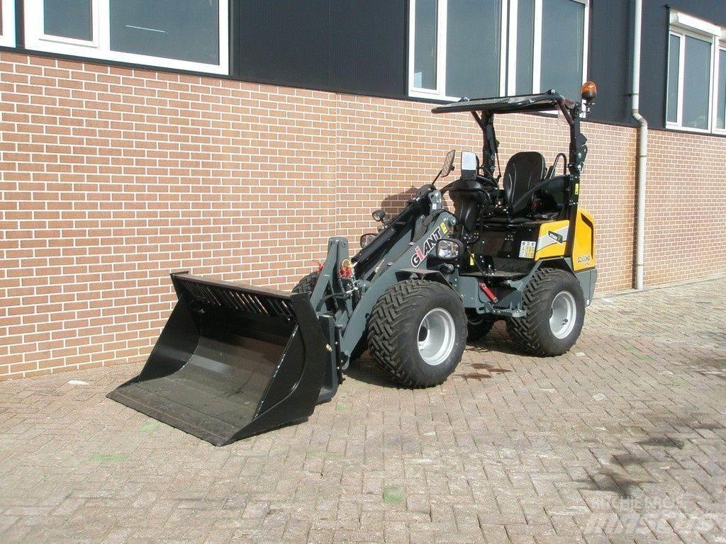 GiANT G2500 Minilader