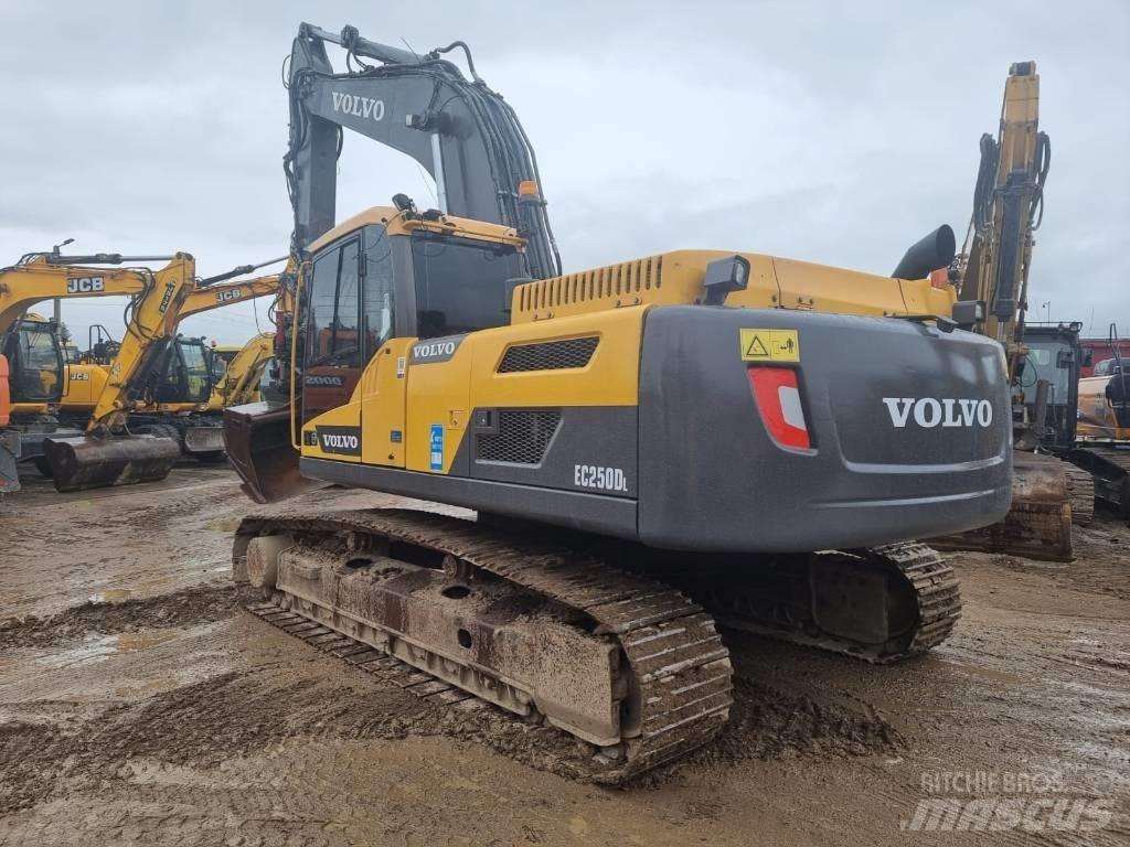 Volvo EC 250 D L Raupenbagger