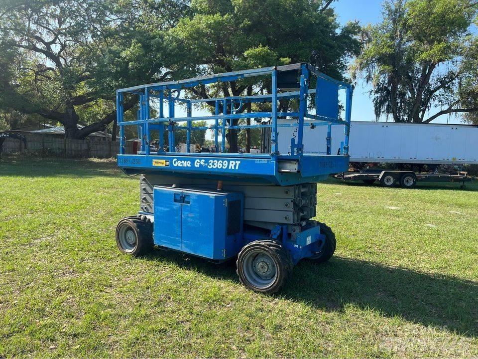 Genie GS 3369 RT Scheren-Arbeitsbühnen
