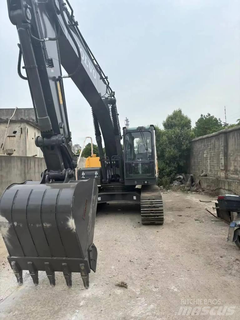 Volvo EC 210 Midibagger  7t - 12t