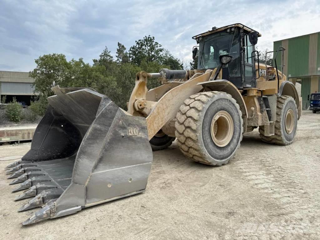 CAT 972M Radlader