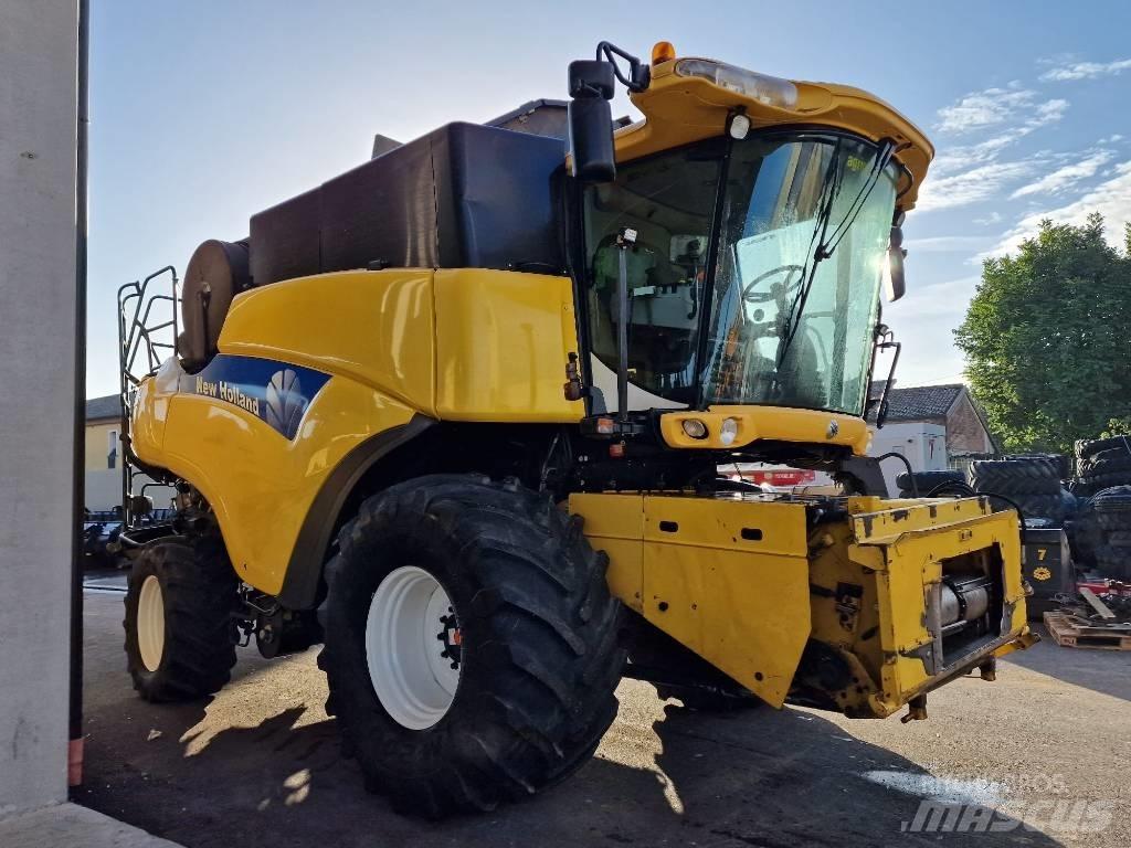 New Holland CR 9060 Mähdrescher