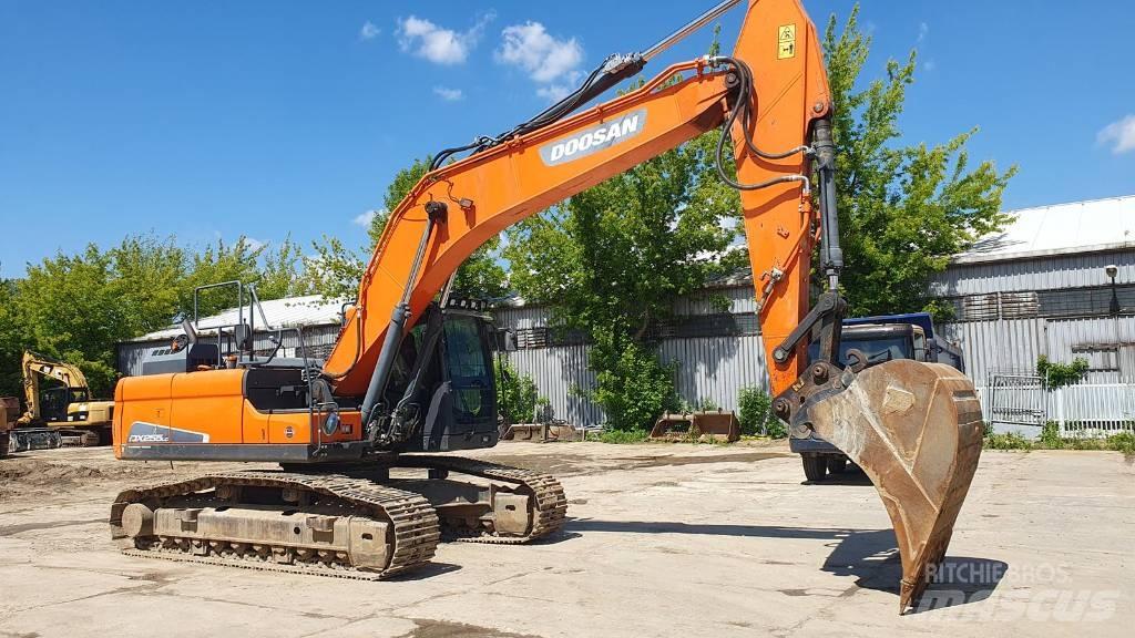 Doosan DX 255 LC-5 Raupenbagger