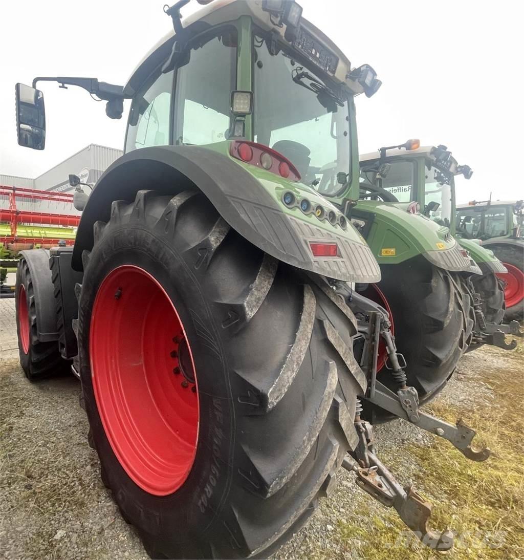 Fendt 820 Vario Traktoren