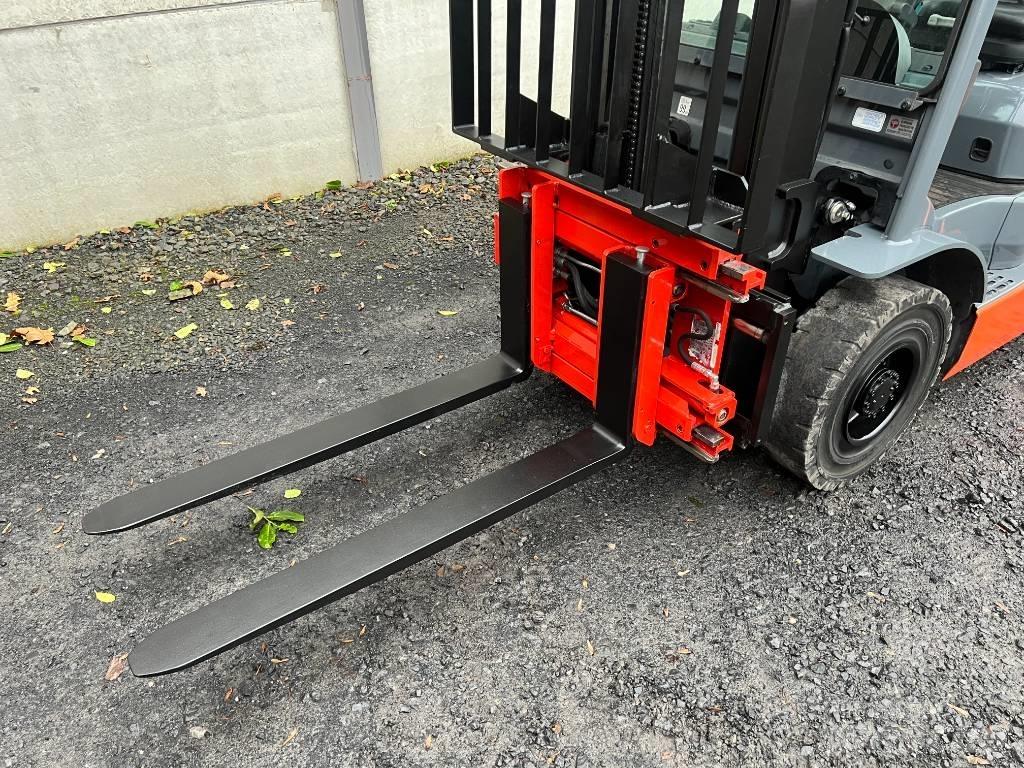 Toyota 02-8 FGF 25 Gasstapler