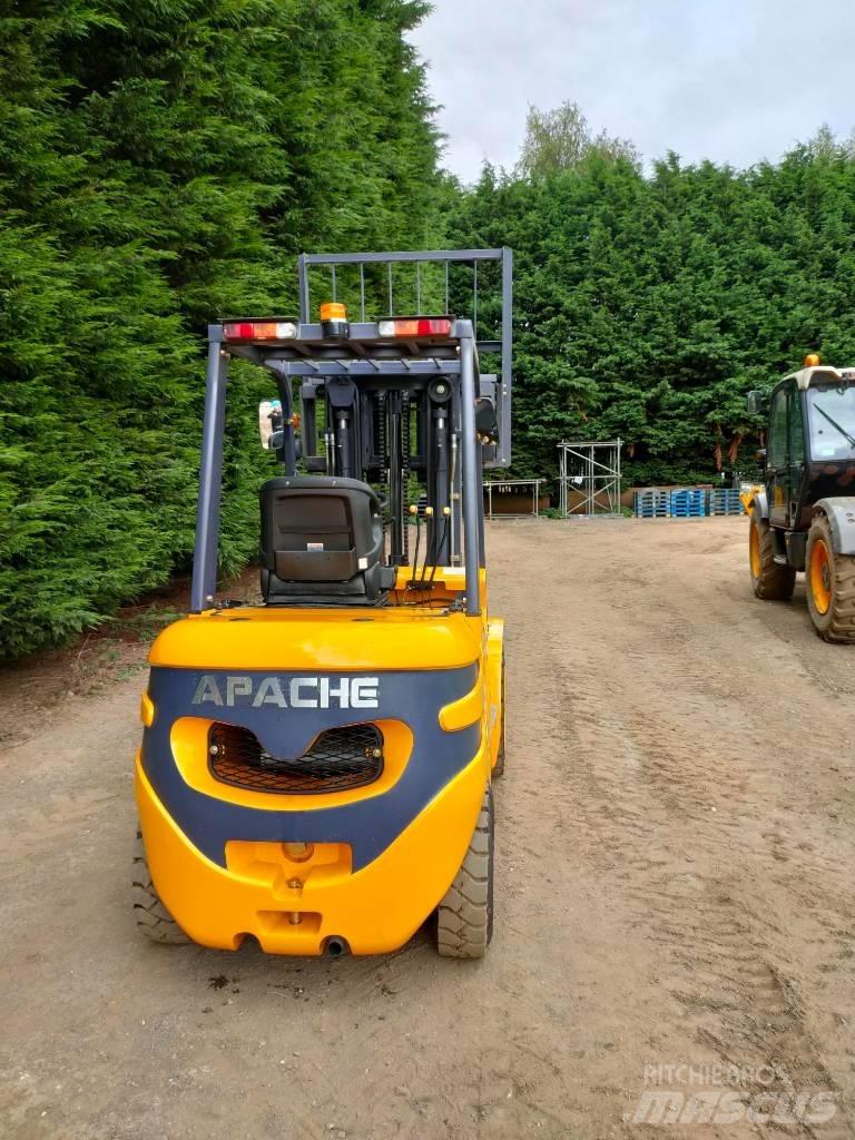 Apache HH307 Dieselstapler