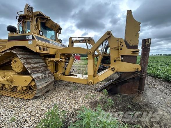 CAT D8N Bulldozer