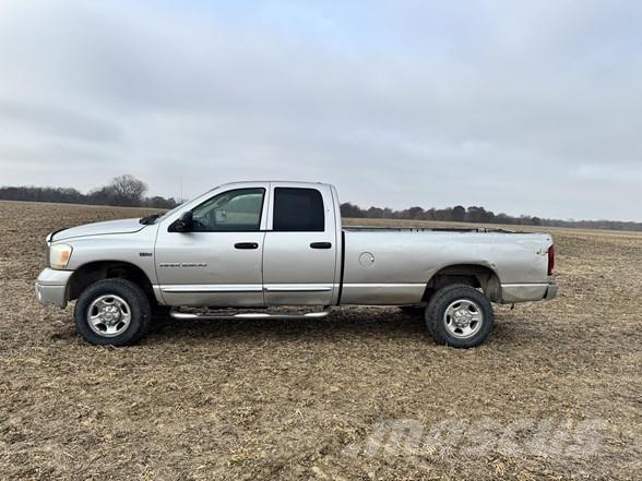 Dodge RAM 2500 Sonstige Baumaschinen