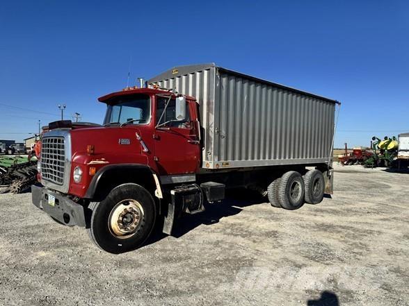 Ford 8000 Sonstige Baumaschinen