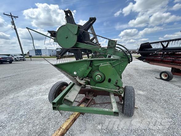 John Deere 220 Erntevorsätze